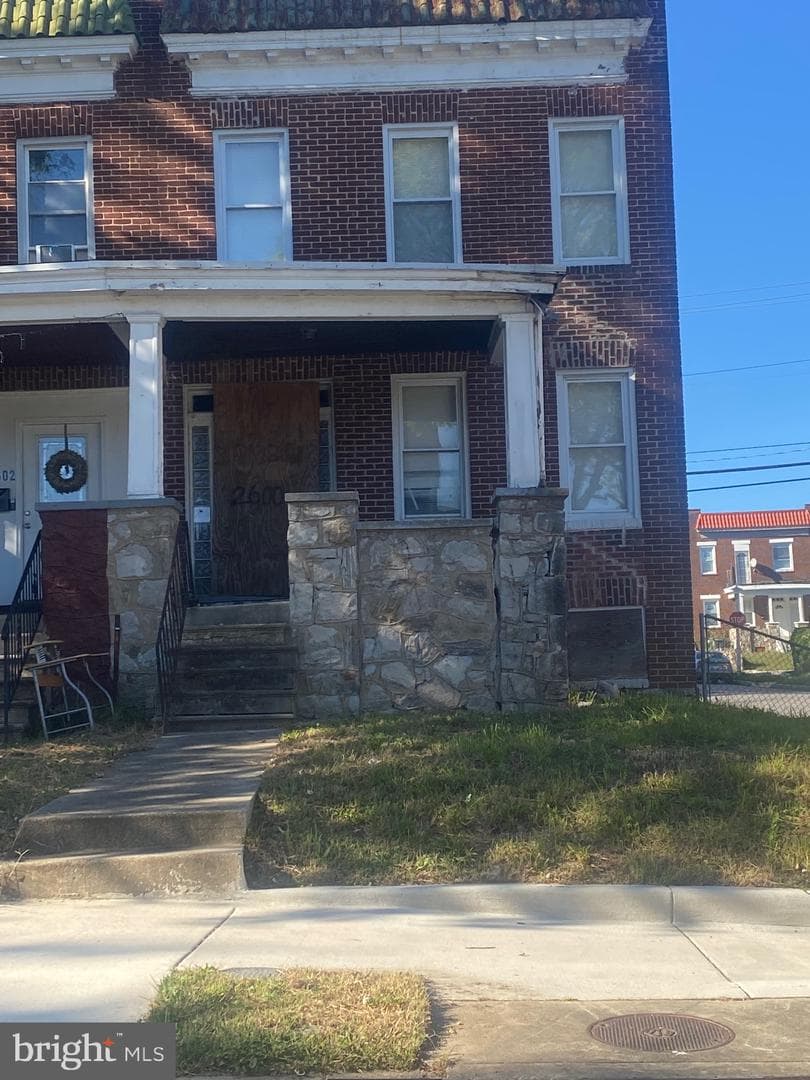 2600 Oswego Avenue photo 1