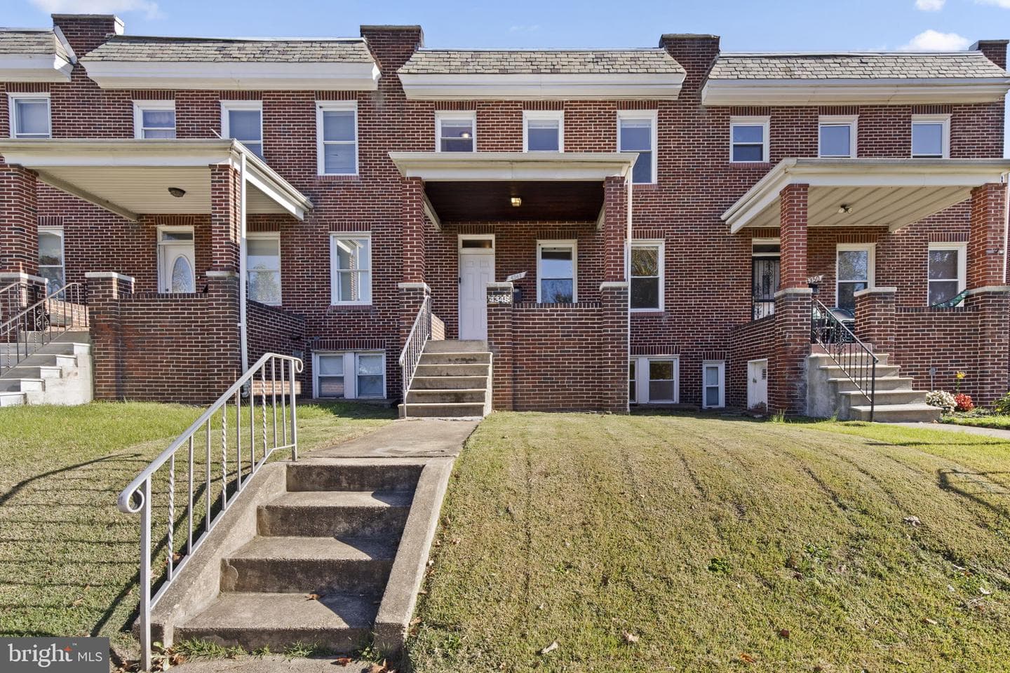 4348 Parkside Drive photo 1