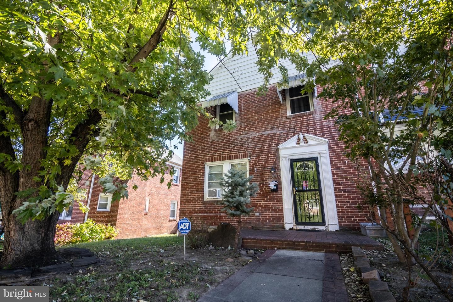 1649 Ralworth Road photo 1