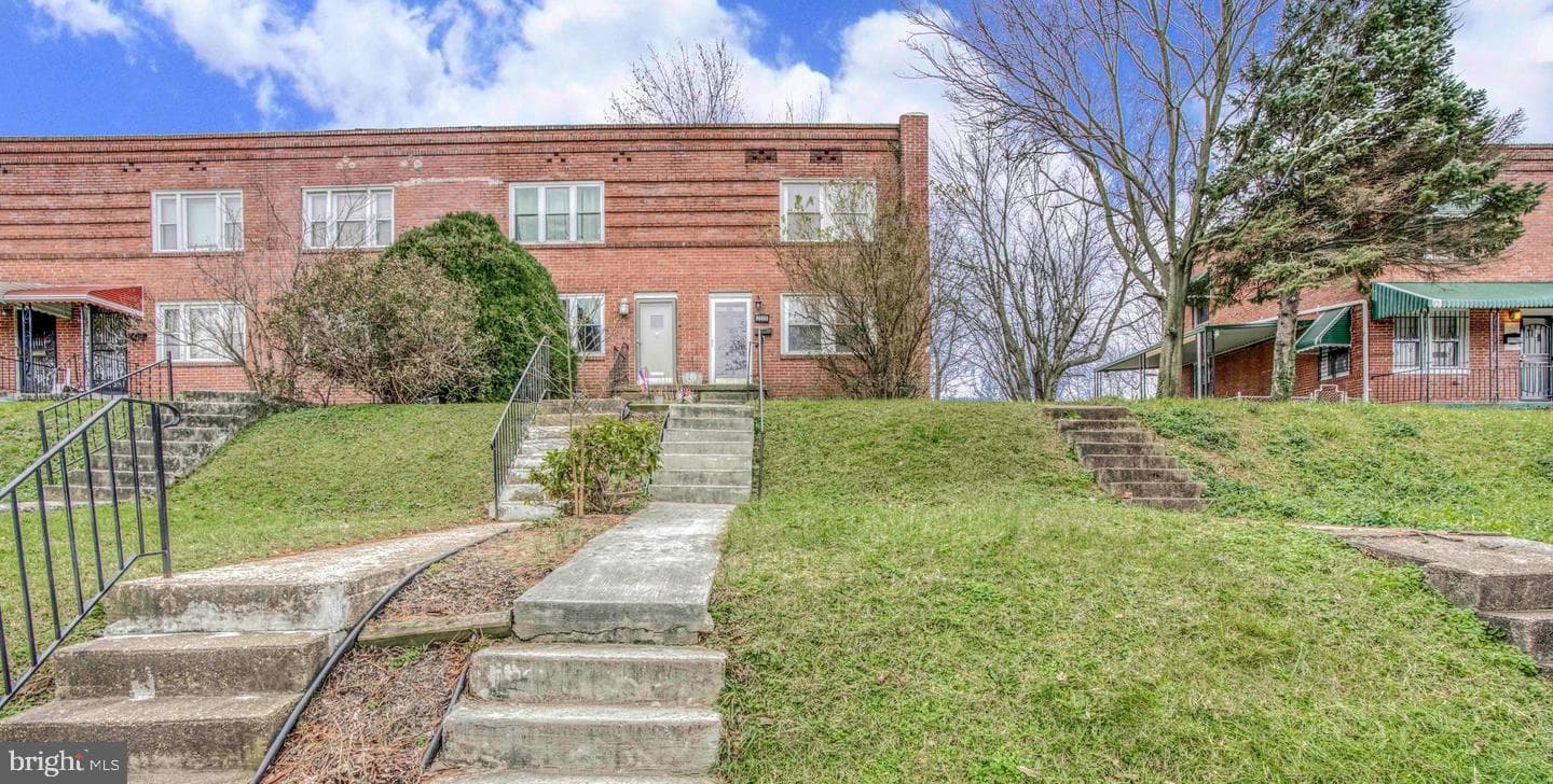 2511 Riggs Avenue photo 1