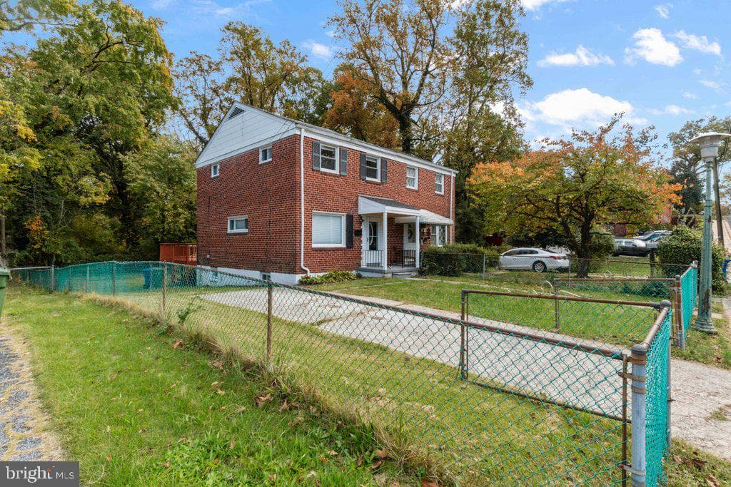 6307 Fairdel Avenue photo 1