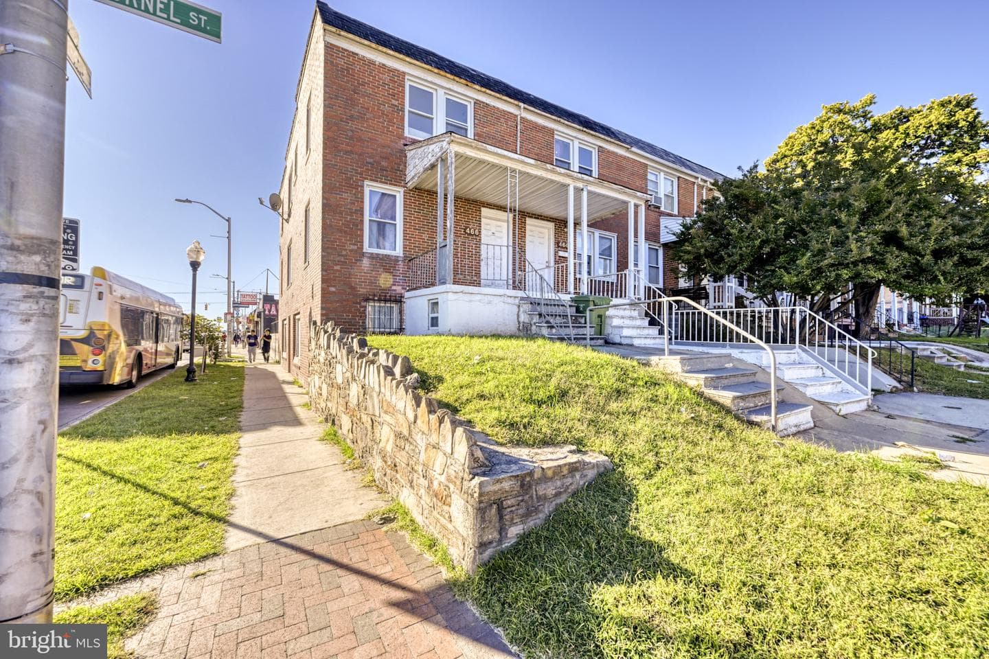 466 Hornel Street photo 1