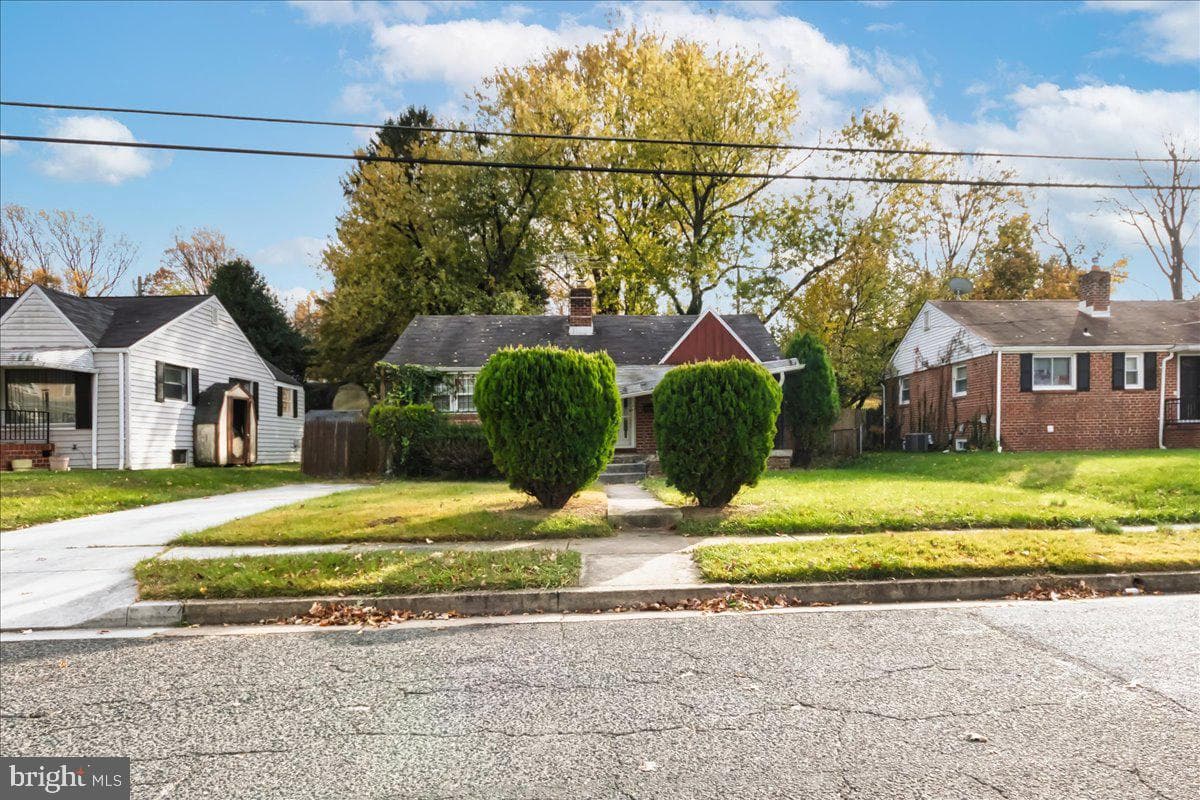 5605 Groveland Avenue photo 1