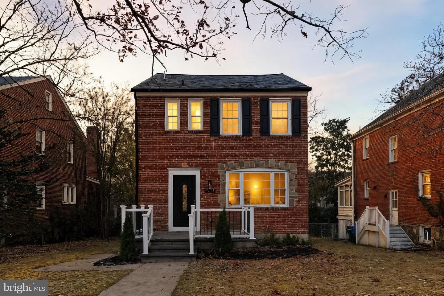 2204 Sulgrave Avenue photo 1