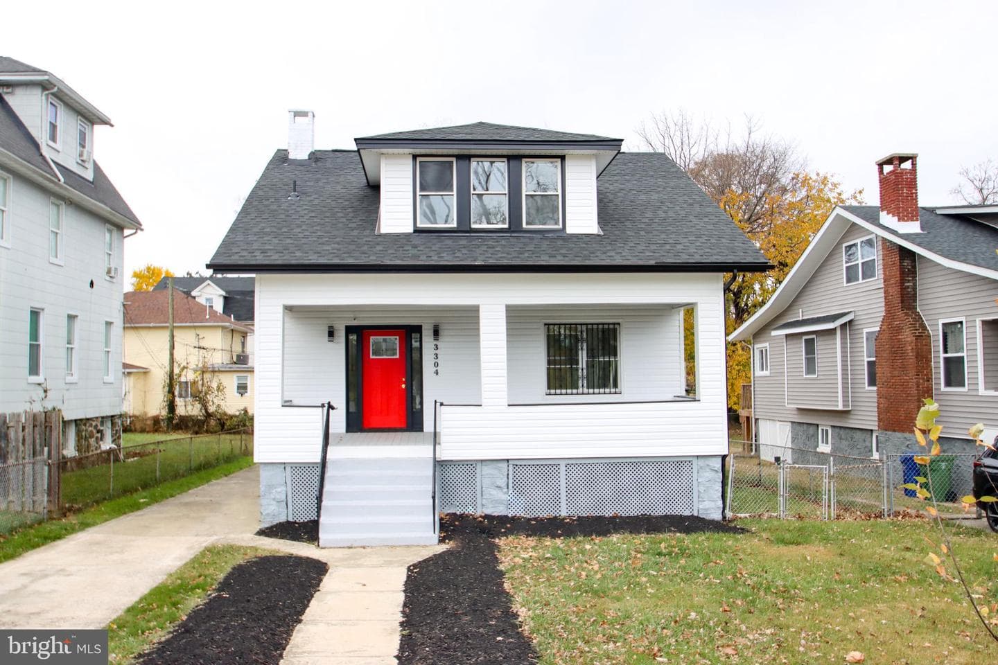 3304 Oakfield Avenue photo 1