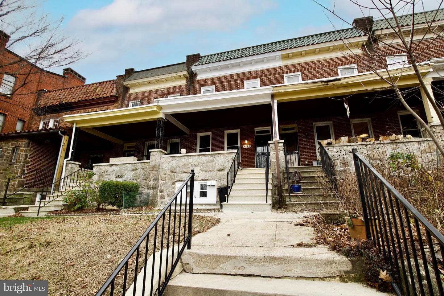 2208 Mount Royal Terrace photo 1