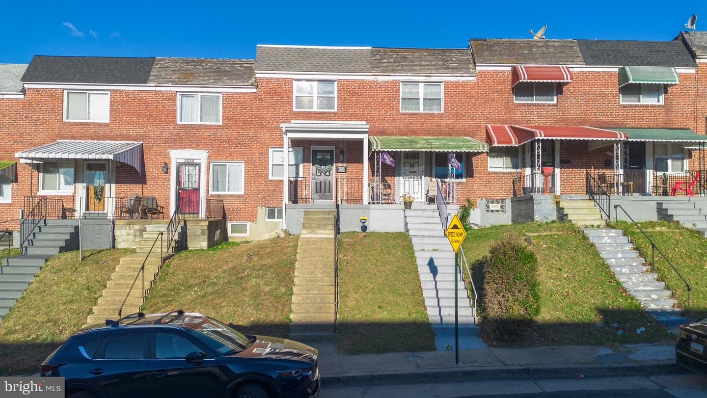 2560 Cecil Avenue photo 1