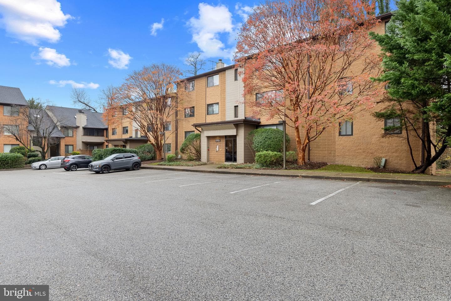 1701 Mount Washington Court #k photo 1