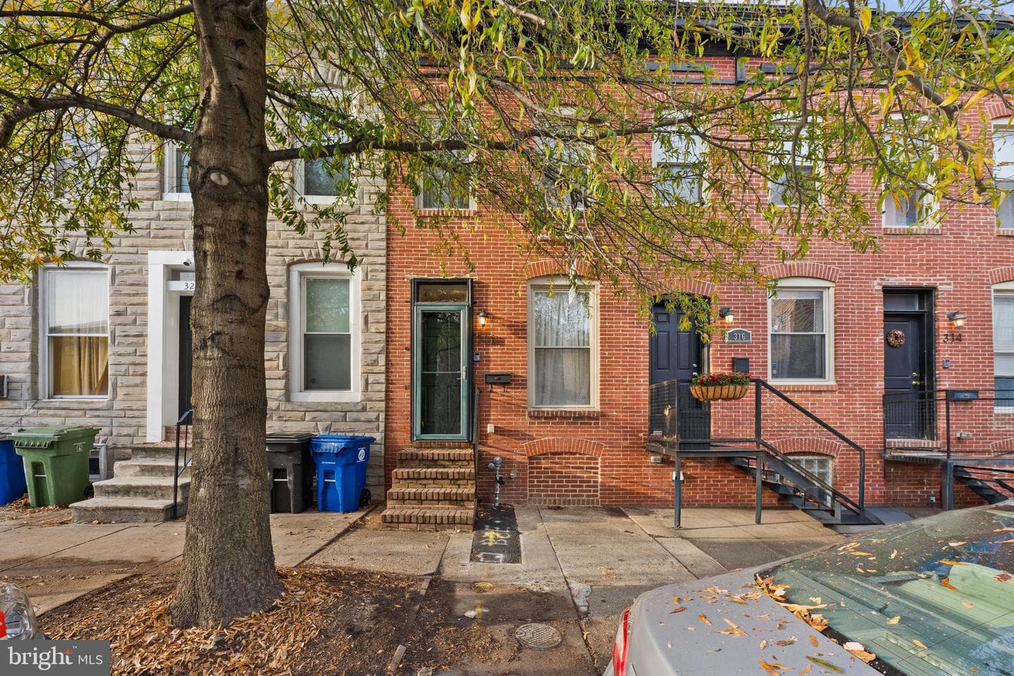 318 W 28th Street photo 1