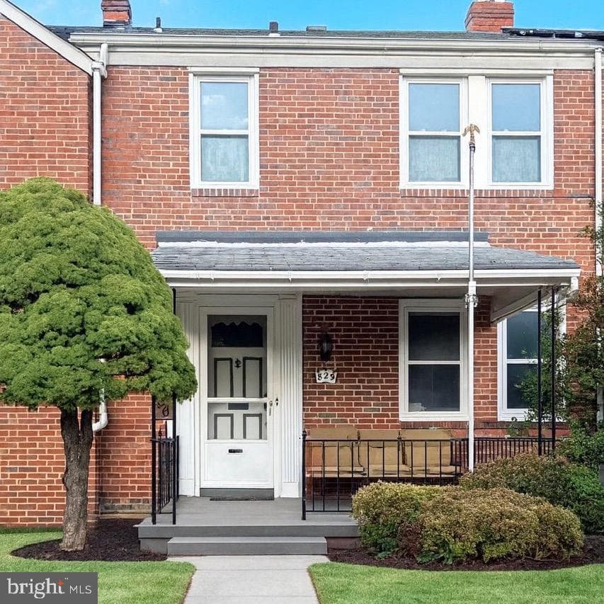 829 N Chapel Gate Lane
