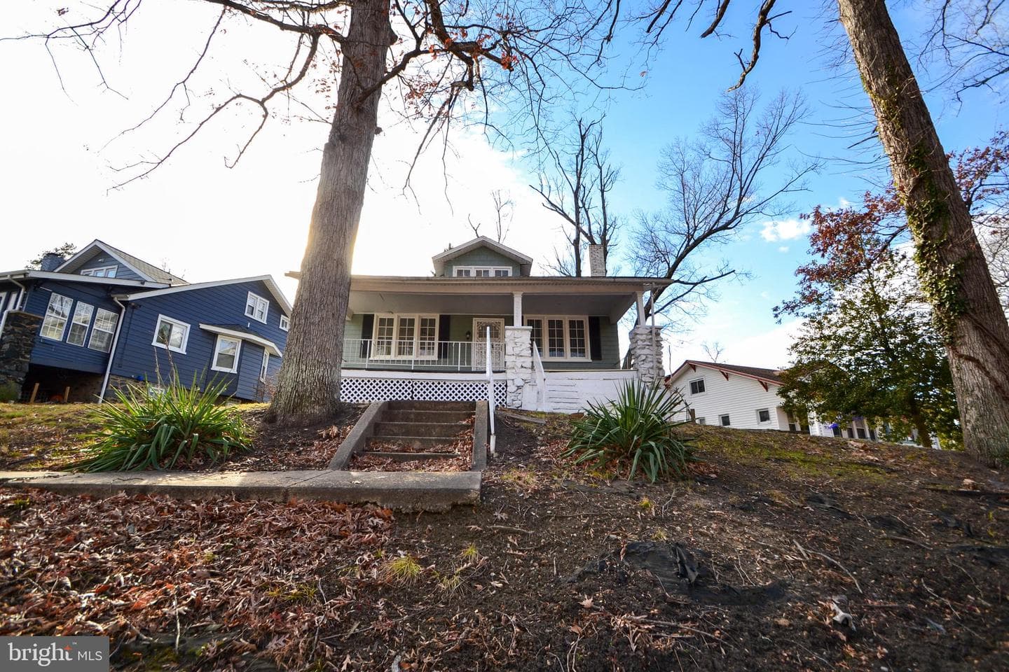 3731 Nortonia Road photo 1