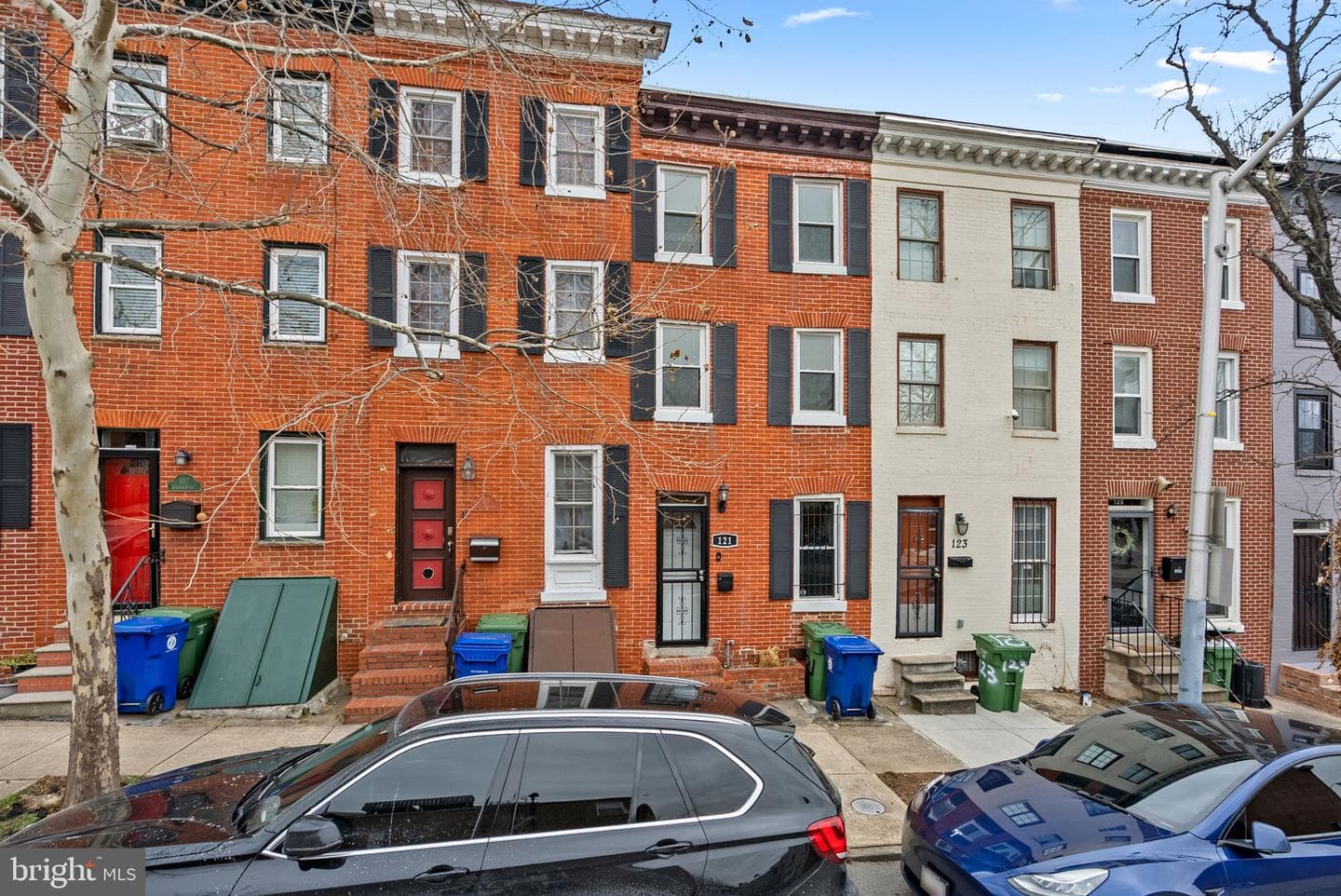 121 Parkin Street photo 1