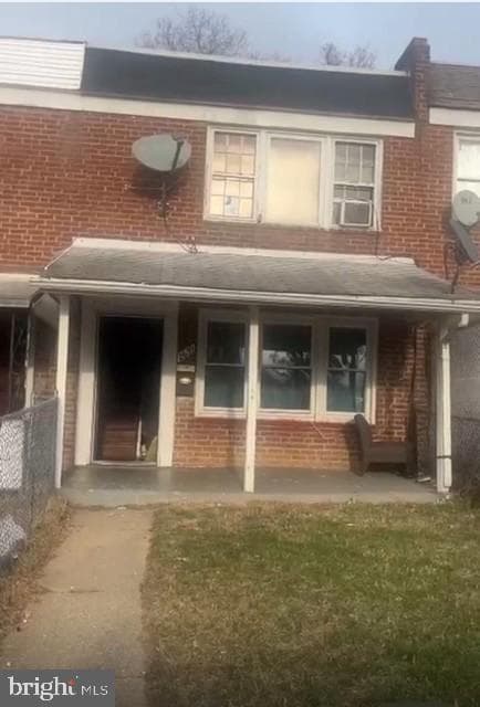 2639 Northshire Drive photo 1