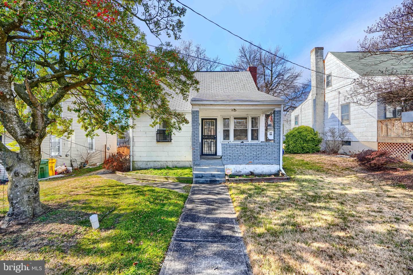 4402 Craddock Avenue photo 1