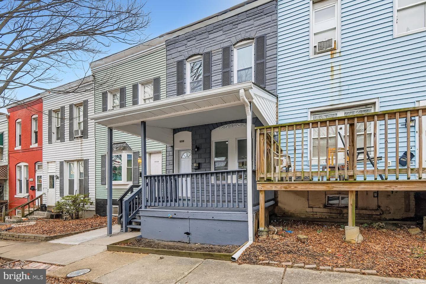 3654 Malden Avenue photo 1