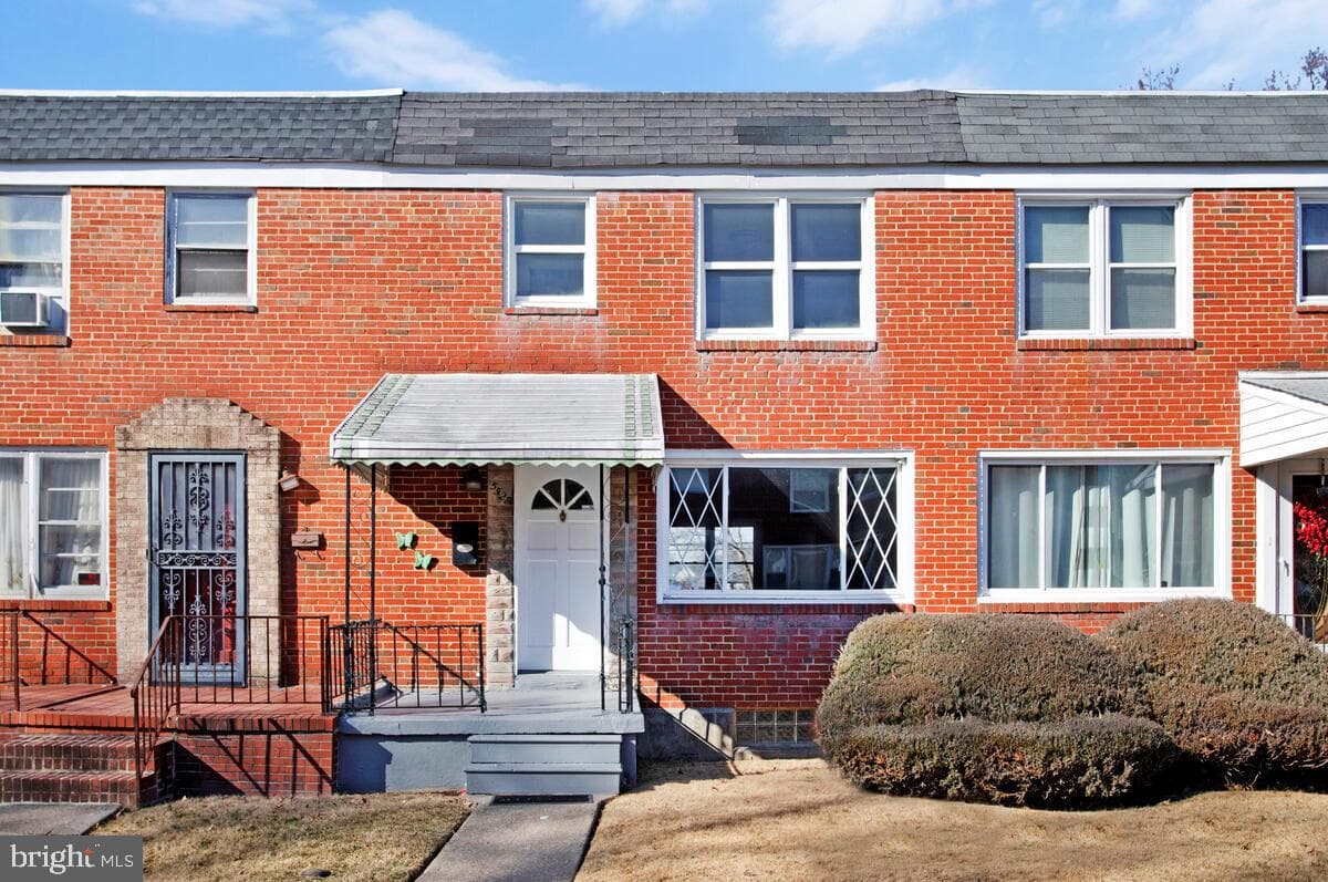 5528 Whitby Road photo 1