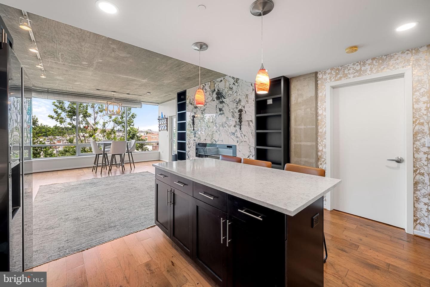 1200 Steuart Street #425