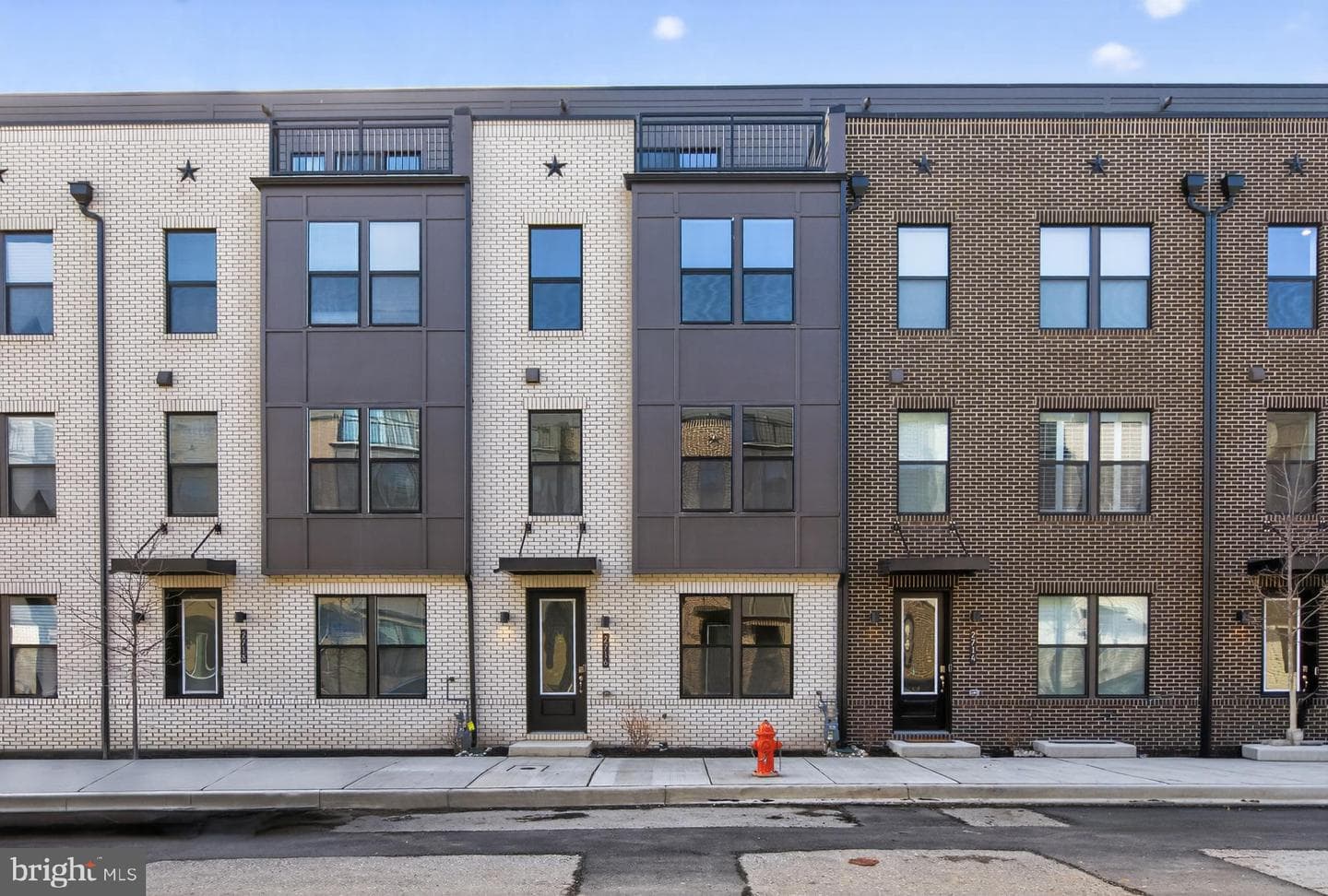 2716 Light Street photo 1