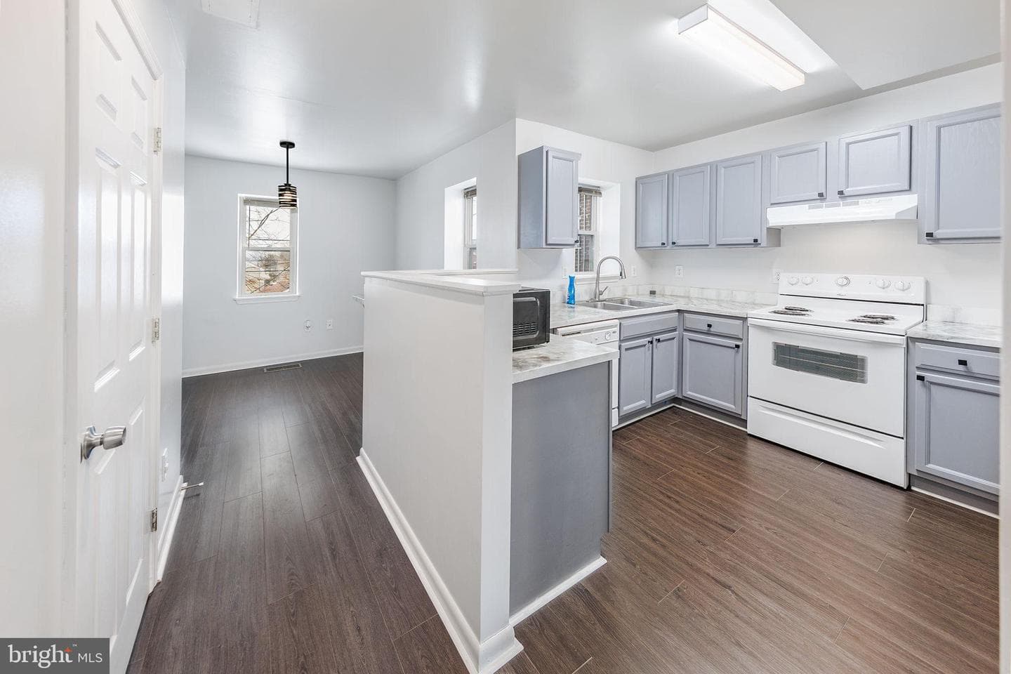 916 Jack Street photo 1