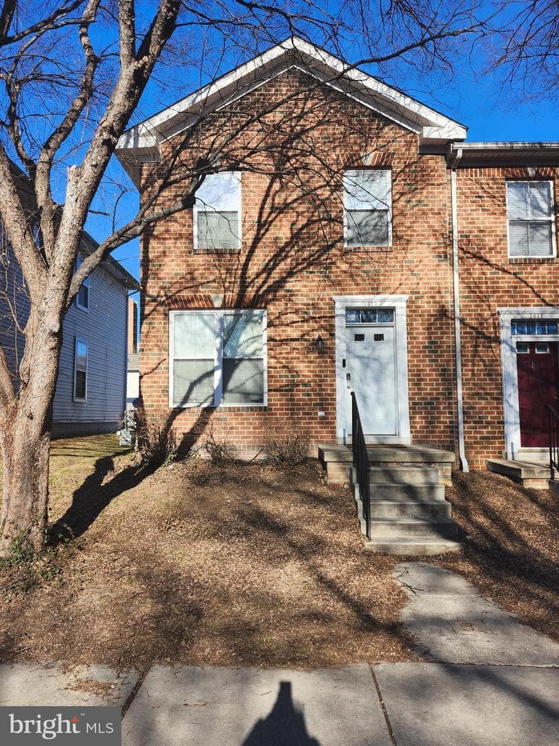 1013 Myrtle Avenue photo 1