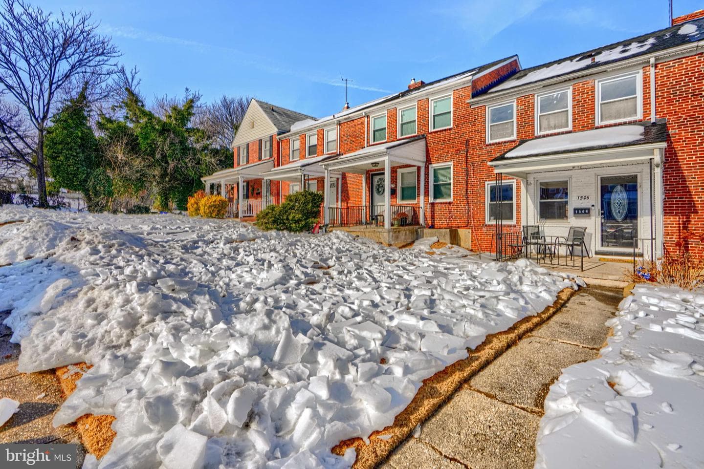 1506 Gleneagle Road photo 1