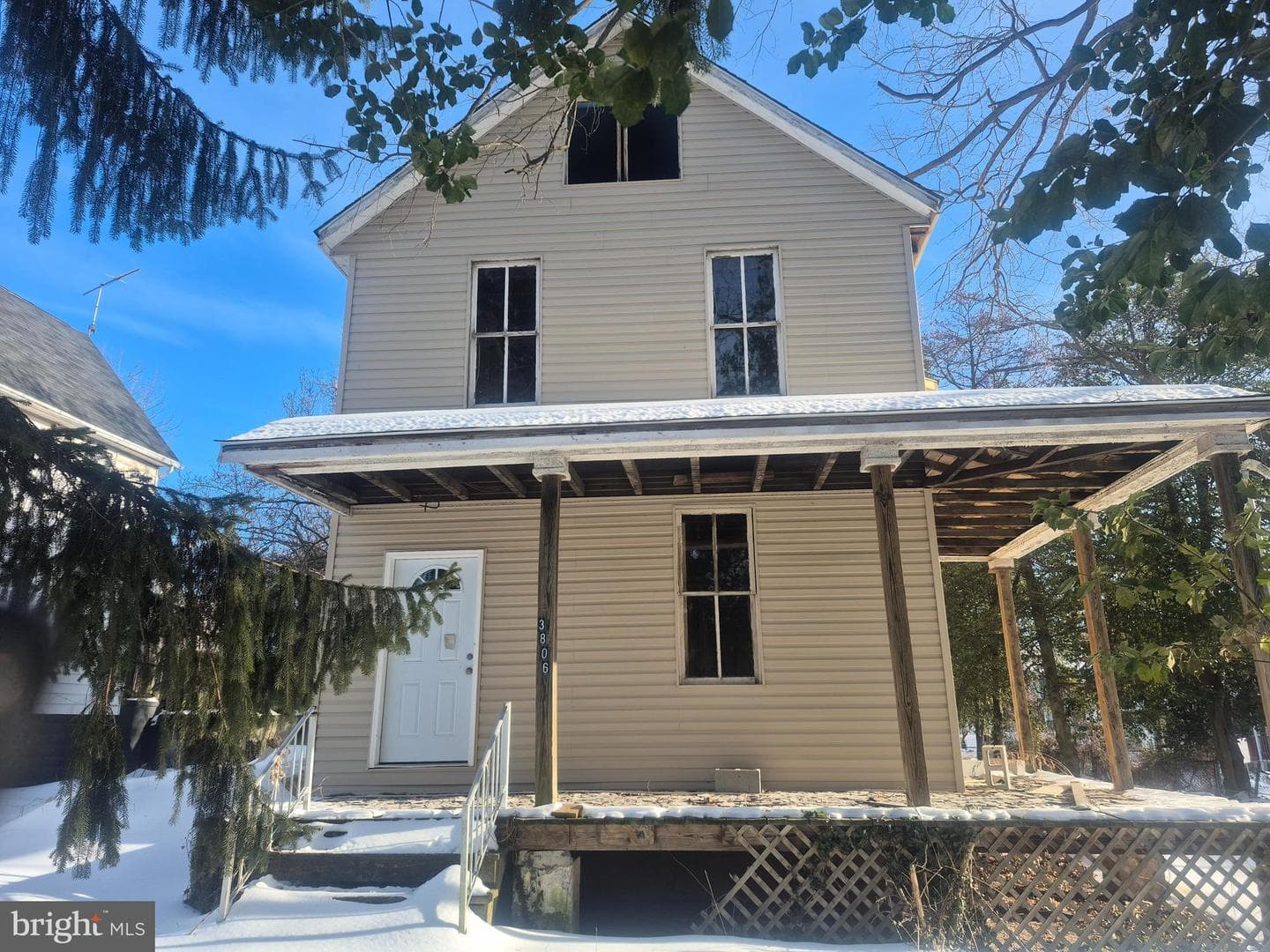 3806 Parkside Drive photo 1