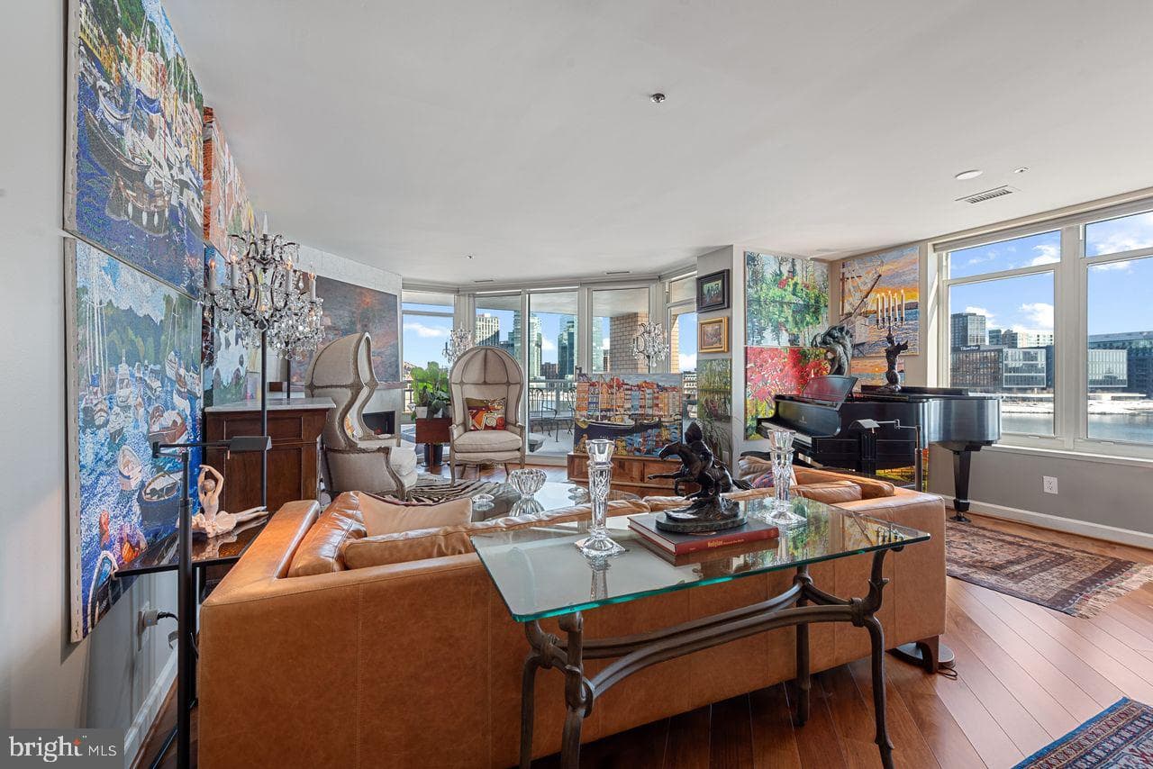 100 Harborview Drive #501 photo 1