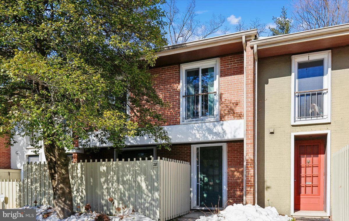 28 Bouton Green Court