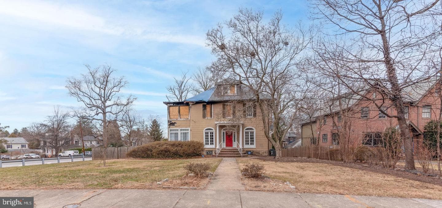 2314 South Road photo 1