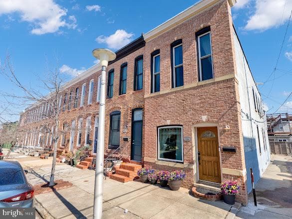 1519 Henry Street photo 1