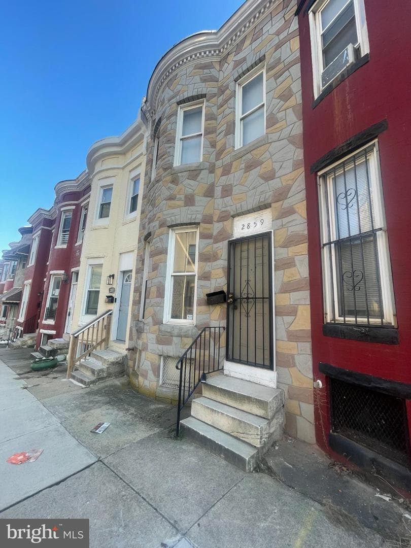 2859 Lafayette Avenue