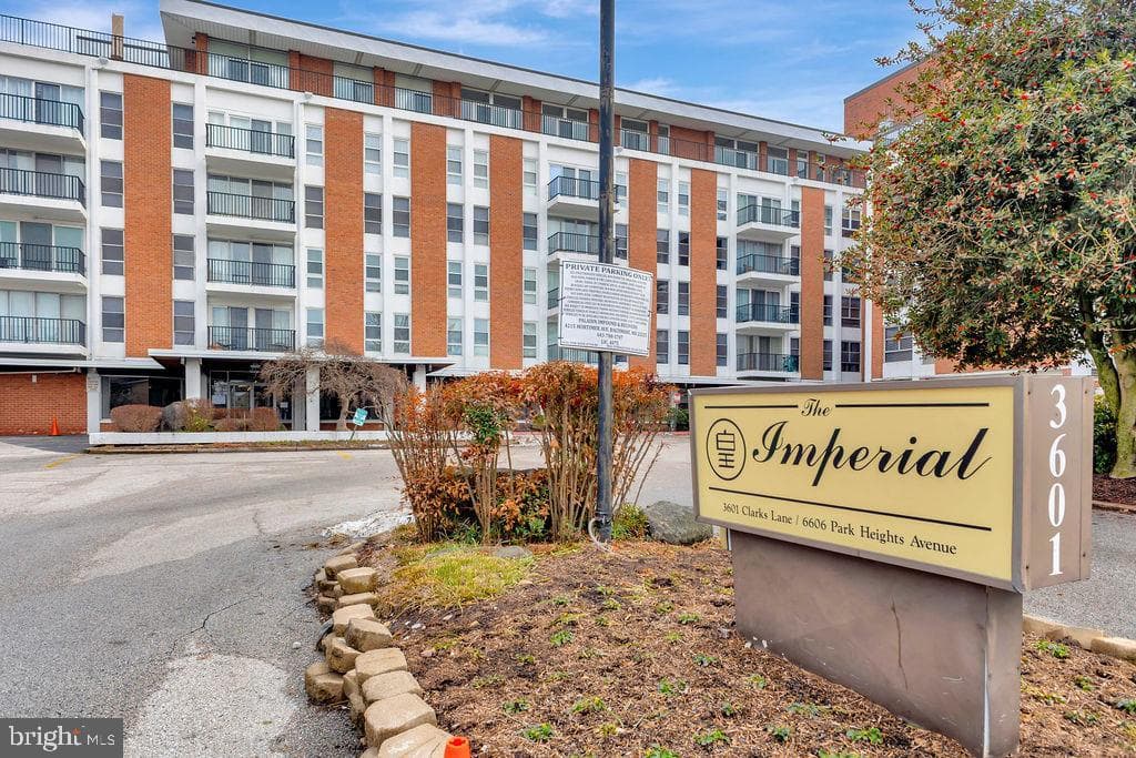 3601 Clarks Lane #536