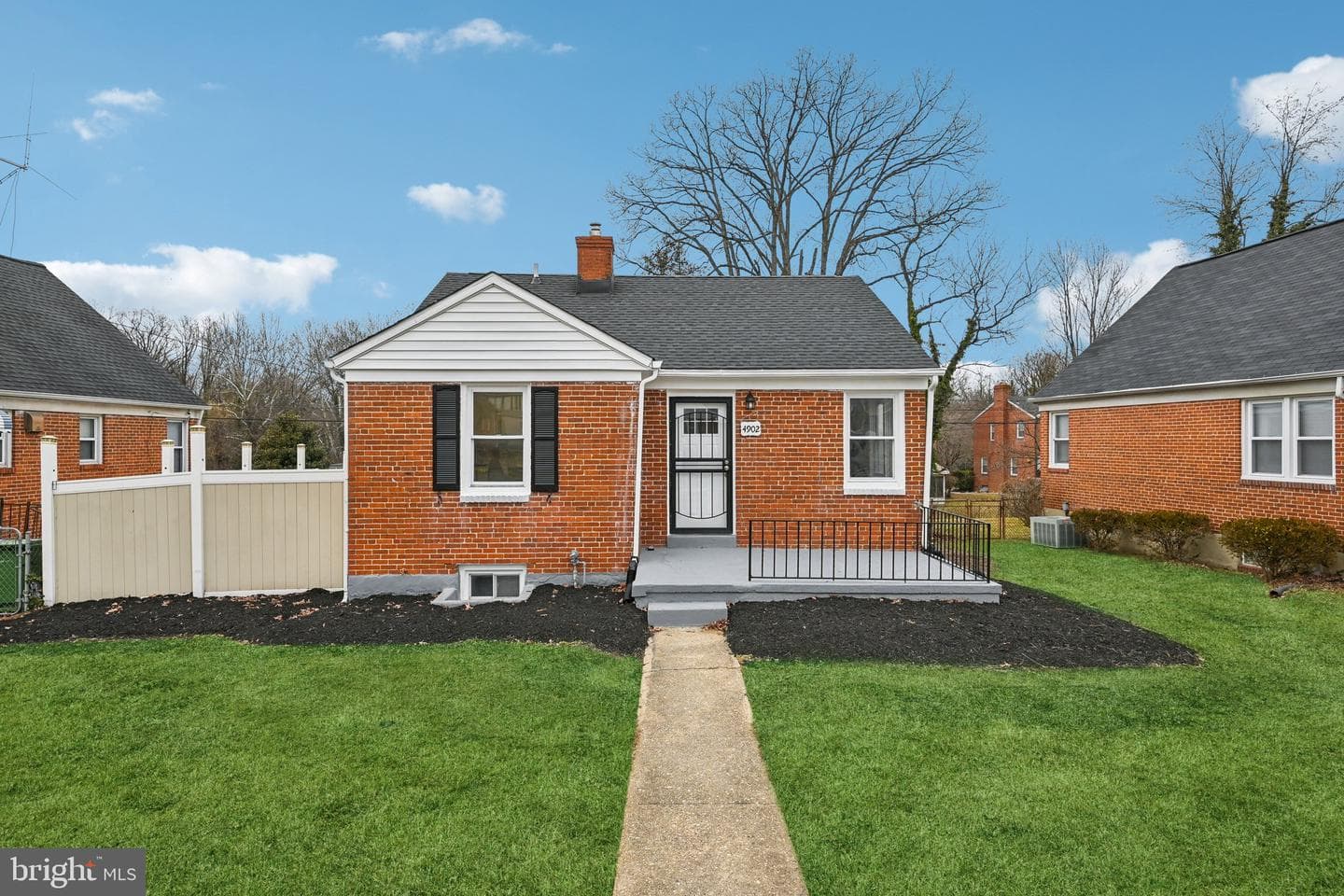 4902 Gilray Drive photo 1