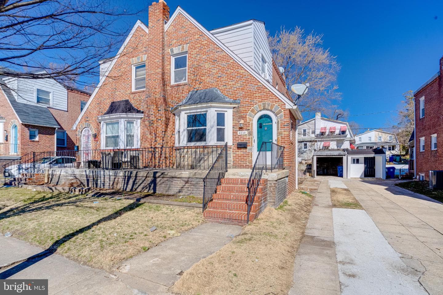 4114 Moravia Road photo 1