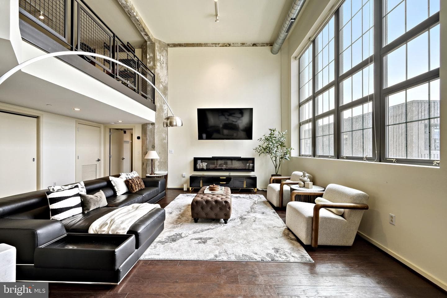 1200 Steuart Street #1111 photo 1