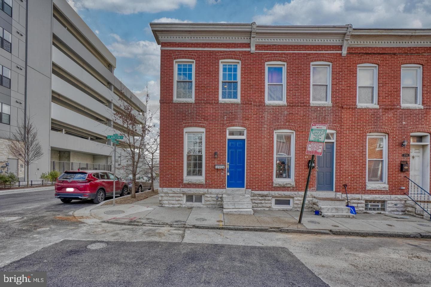 1754 Clarkson Street photo 1