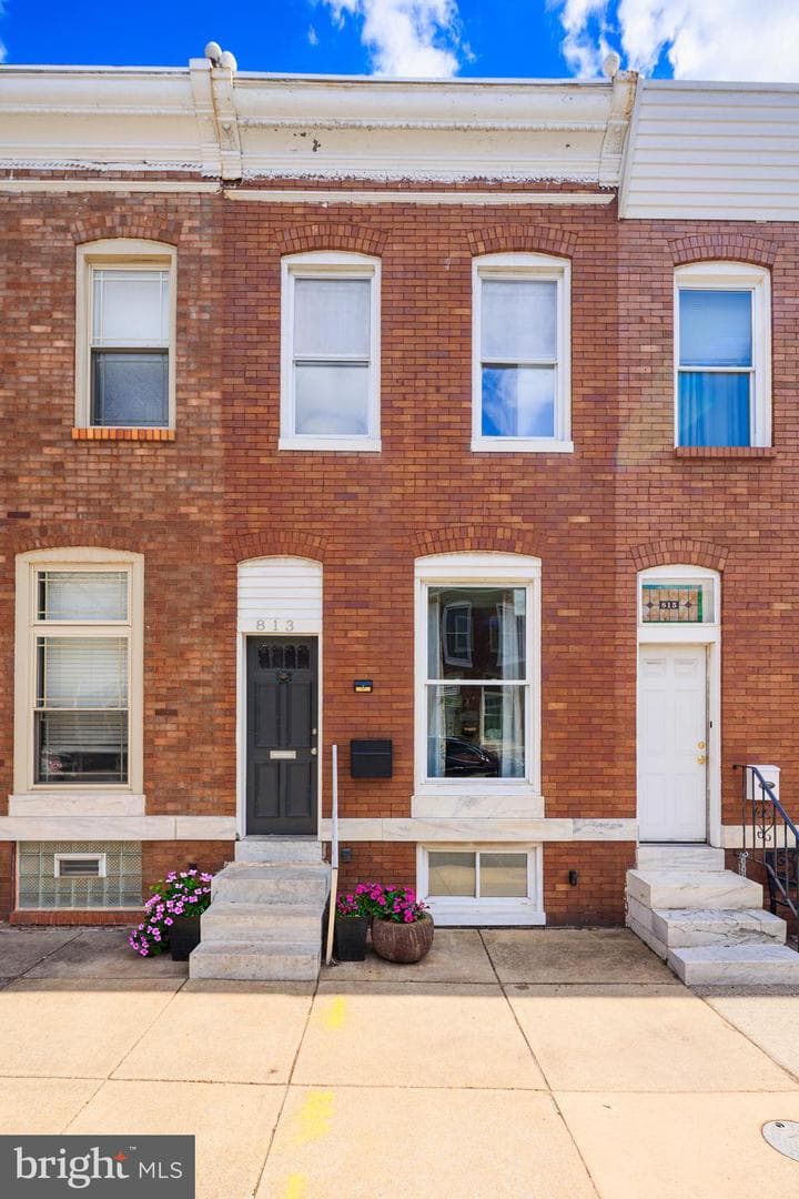 813 Fagley Street photo 1