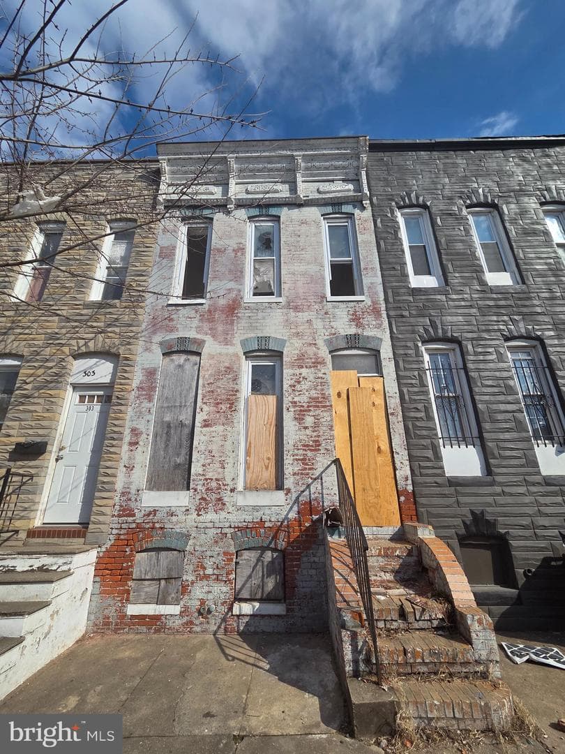 305 S Pulaski Street, Baltimore