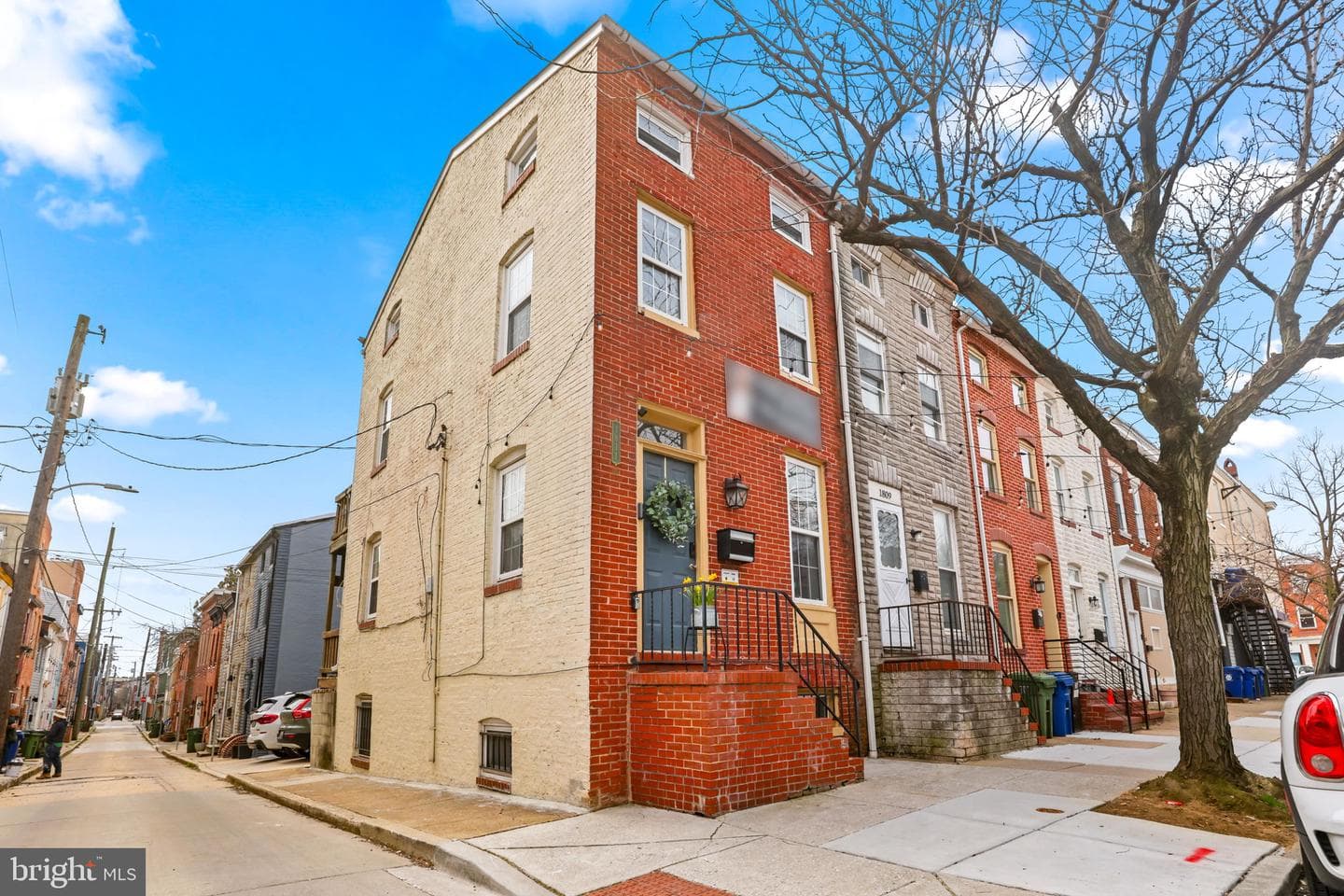 1811 Gough Street photo 1