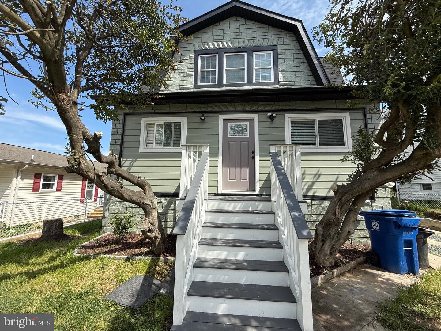 804 Pontiac Avenue photo 1