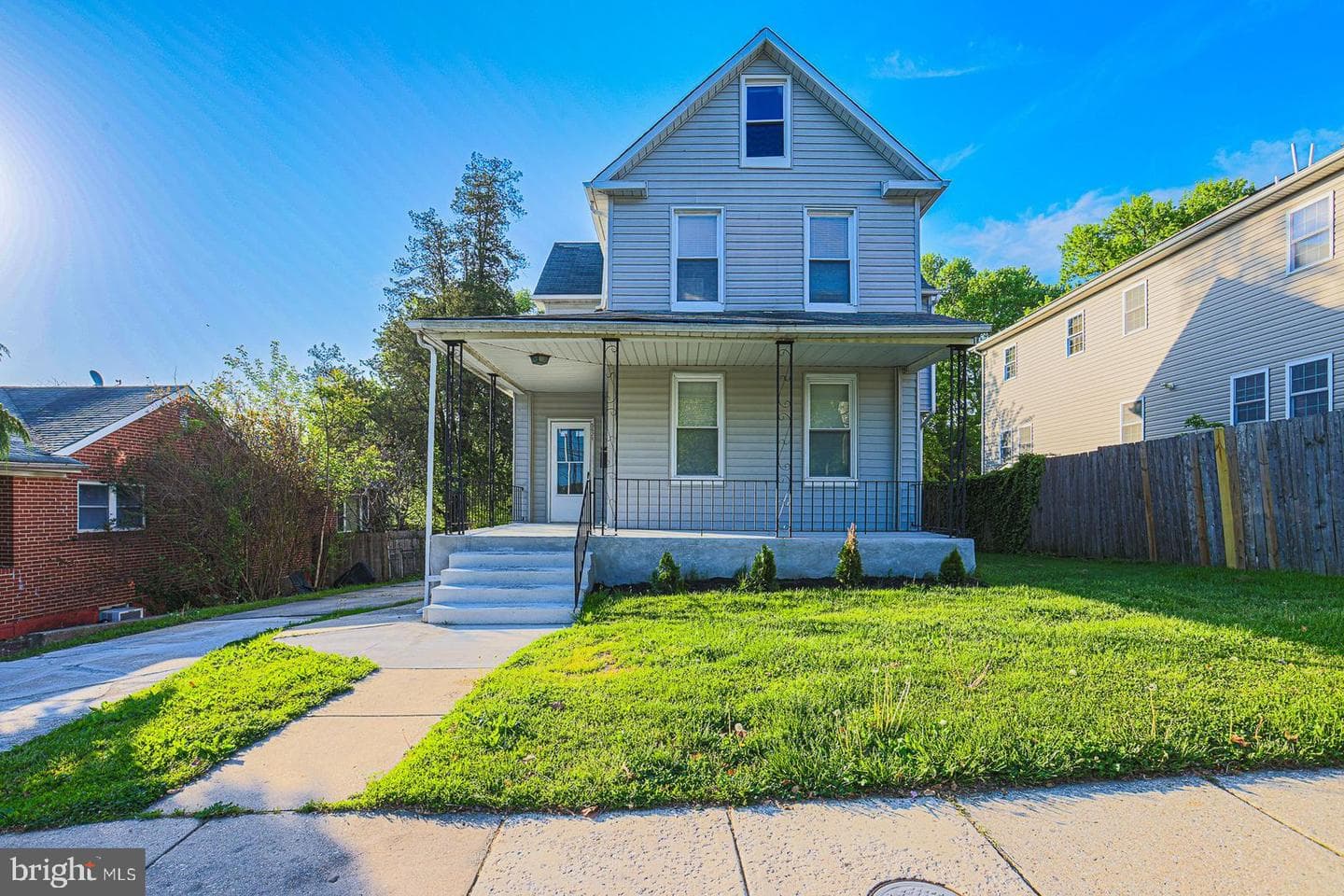 5629 Greenhill Avenue photo 1