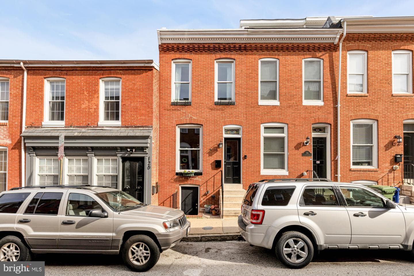 122 E Ostend Street photo 1