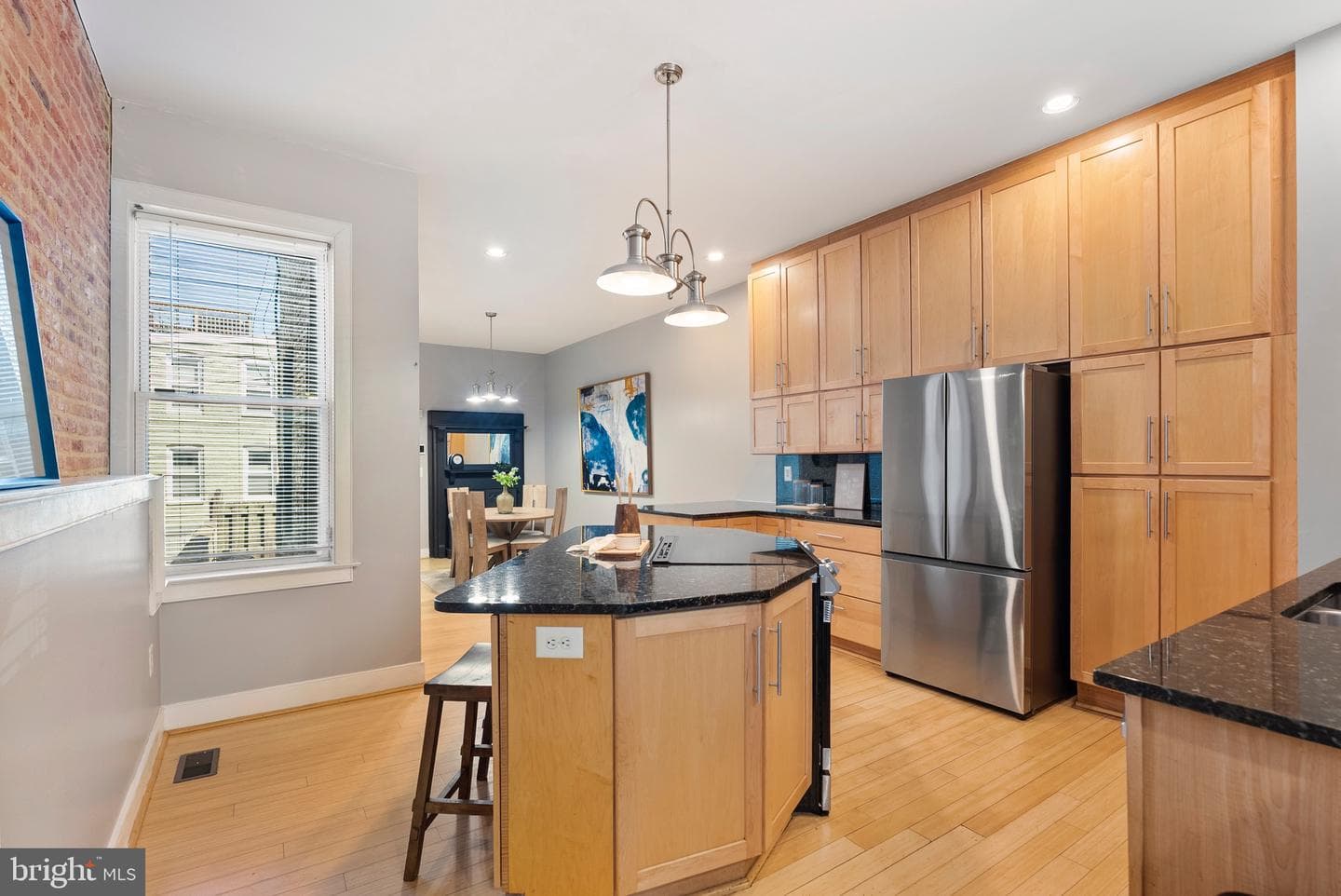 2328 Fairmount Ave E photo 1