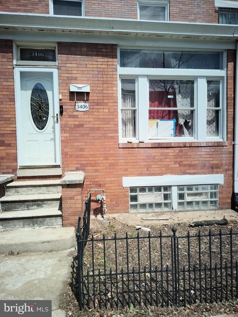 3406 Ramona Avenue photo 1