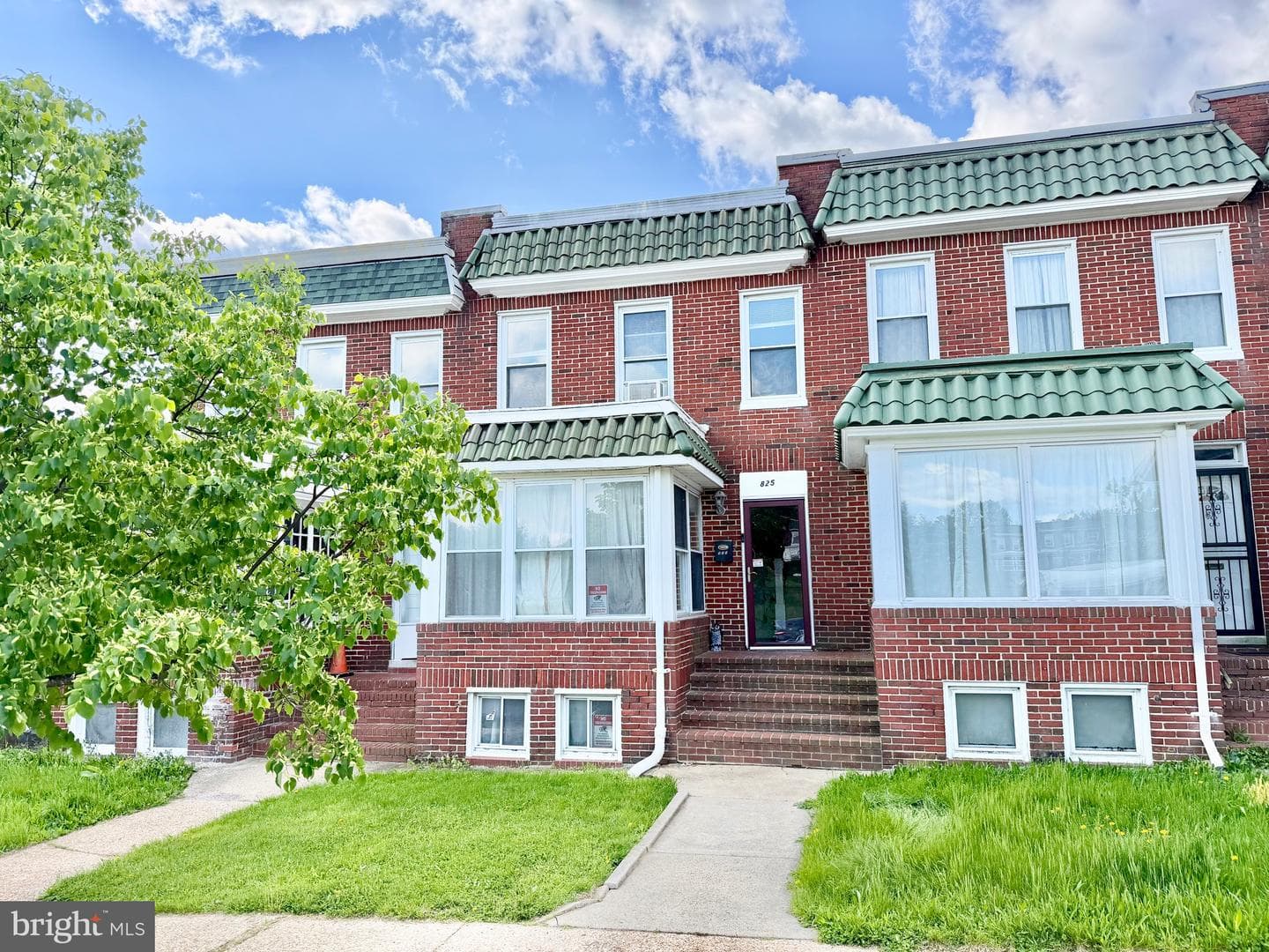 825 E 34th Street
