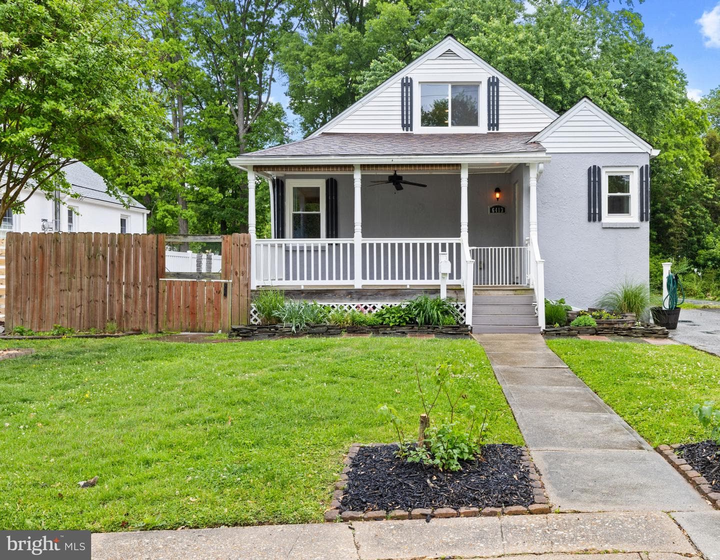 6413 Glenoak Avenue photo 1