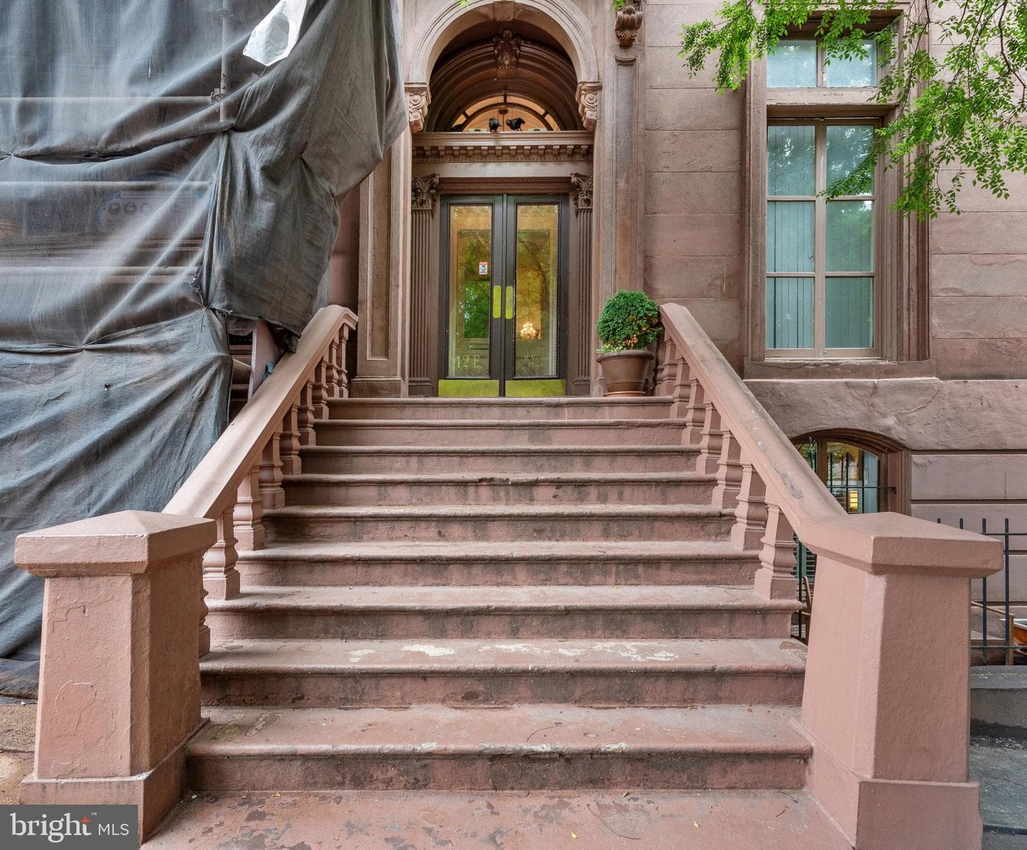 12 E Mount Vernon Place #102