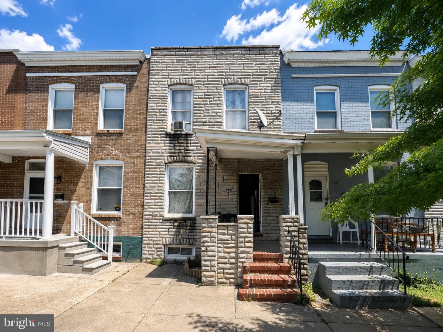 439 N East Avenue