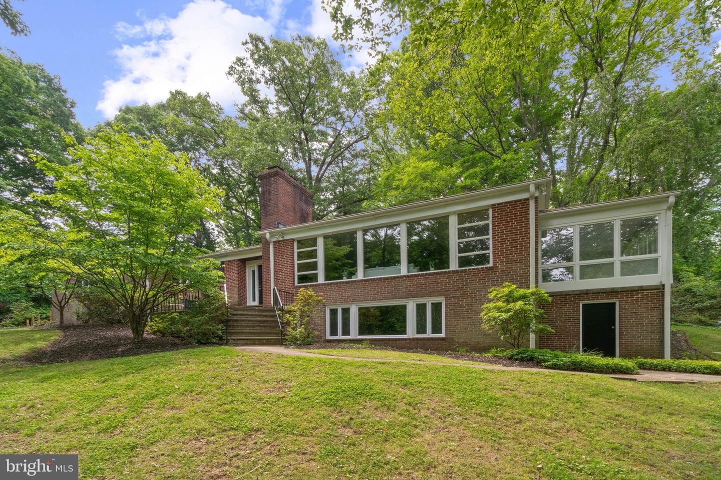 2215 Cross Country Boulevard