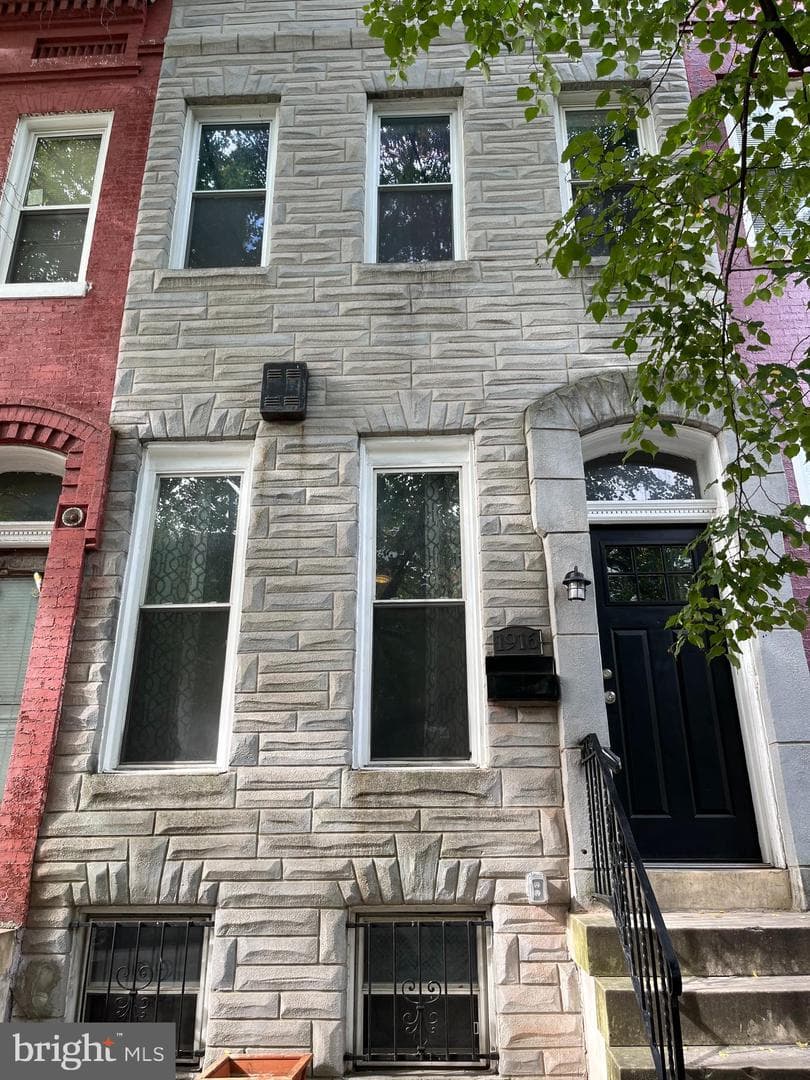 1916 Druid Hill Avenue, Baltimore